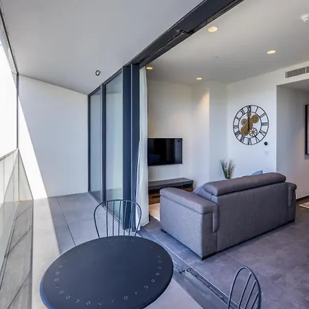 Apartament Lux Apt With Breathtaking Views In Mercury Towers By 360 Estates